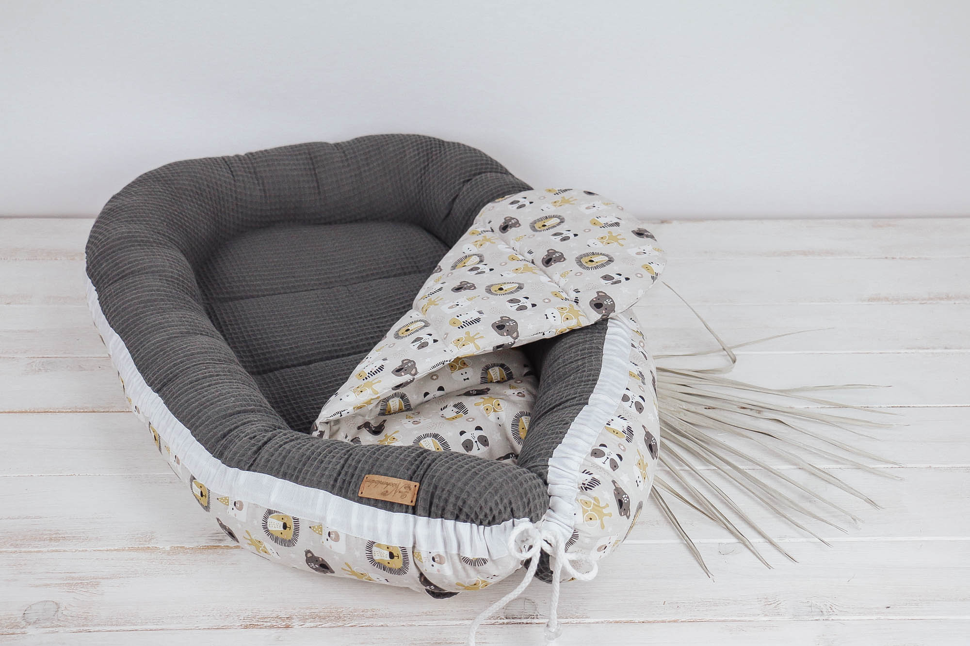 Babynest *Safaritiere* anthrazit